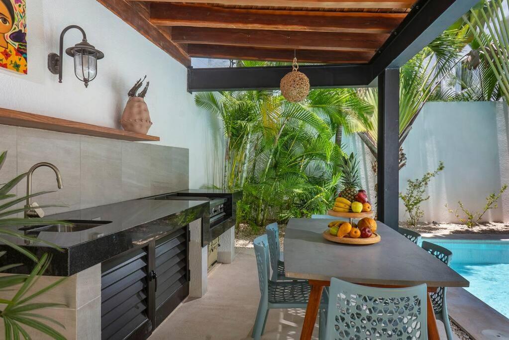 Wonderful Tropical 3br, Garden, Private Pool. Pousada *